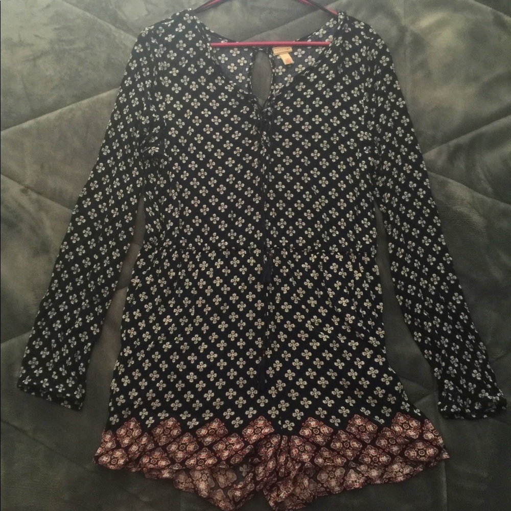 Cape Juby, navy blue floral romper, (no returns)